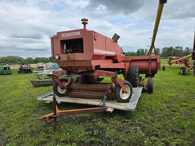 Image of Hesston 6450 equipment image 3