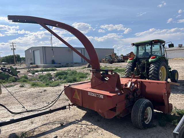 Image of Hesston 7155 equipment image 2