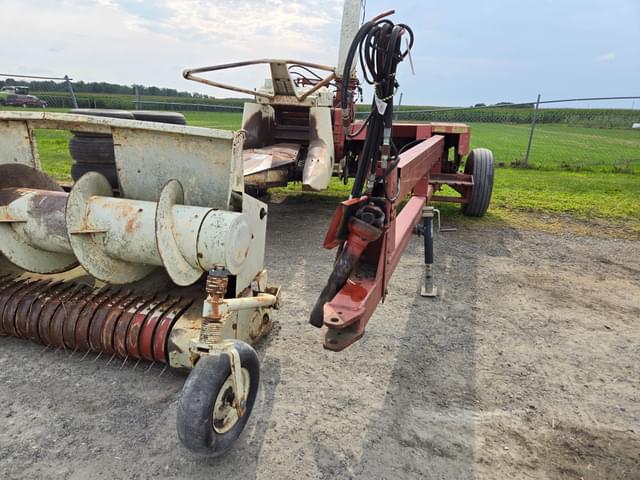 Image of Hesston 7160 equipment image 4