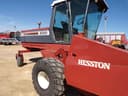 Hesston 8200 Image