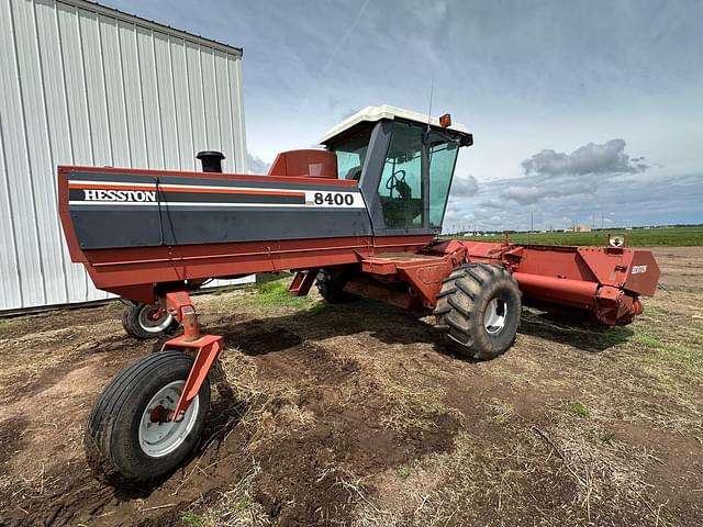 Image of Hesston 8400 equipment image 3