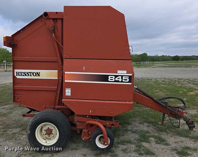 Image of Hesston 845 equipment image 3
