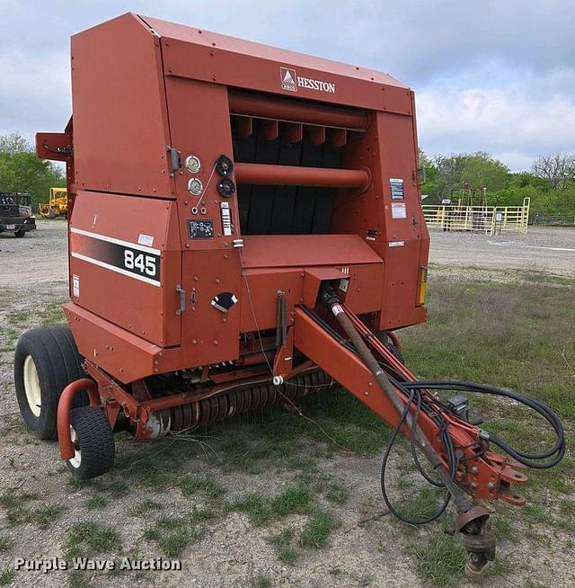 Image of Hesston 845 equipment image 2