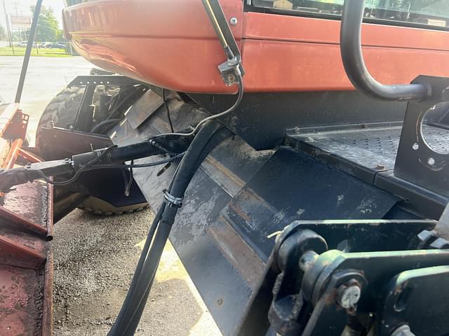 Image of Hesston 8450 equipment image 4