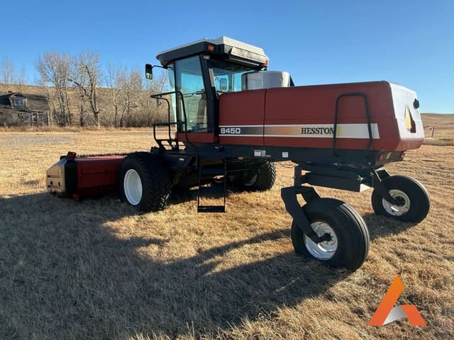 Image of Hesston 8450 equipment image 3
