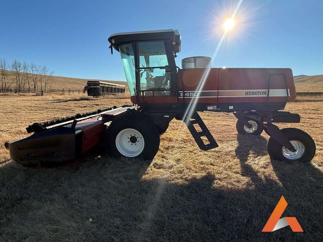 Image of Hesston 8450 equipment image 2