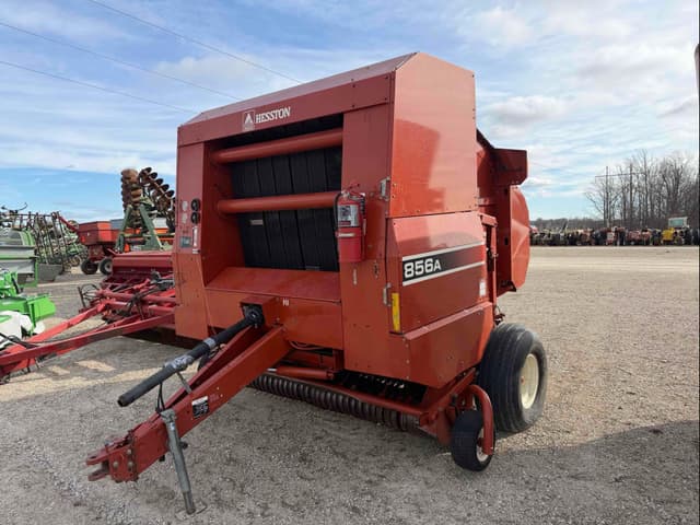 Image of Hesston 856A equipment image 2