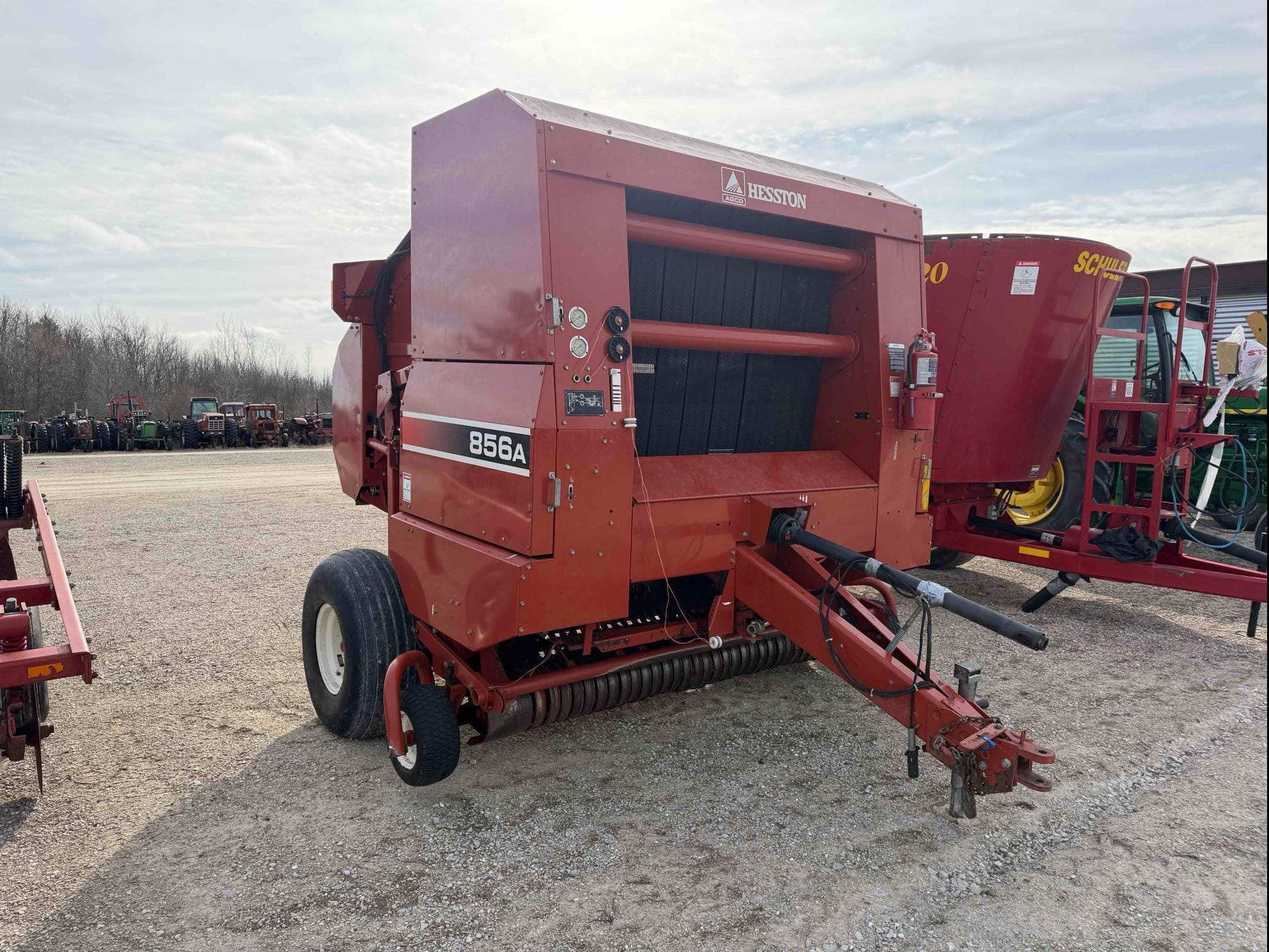 Hesston 856A Equipment Image0