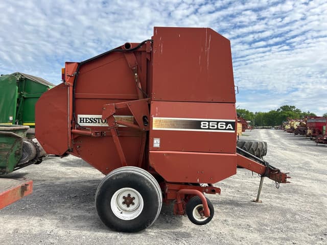 Image of Hesston 856A equipment image 3
