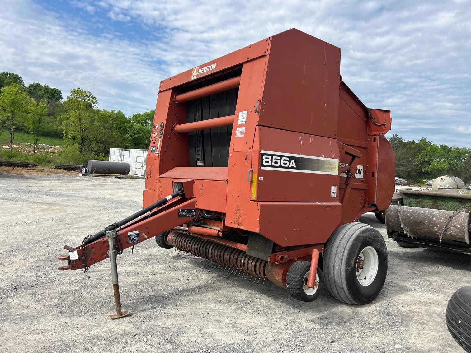 Hesston 856A Equipment Image0