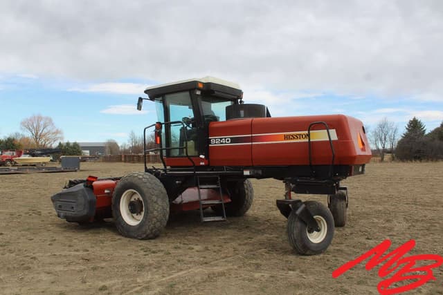 Image of Hesston 9240 equipment image 3