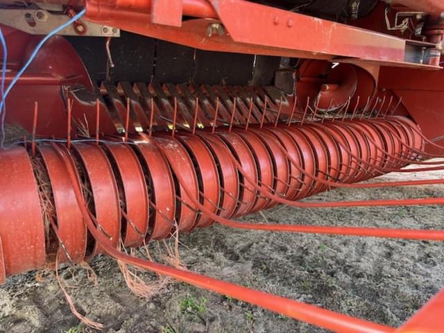 Image of Hesston 945 equipment image 4