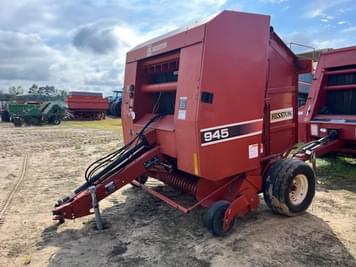 Main image Hesston 945