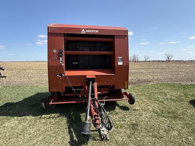 Image of Hesston 956 equipment image 2