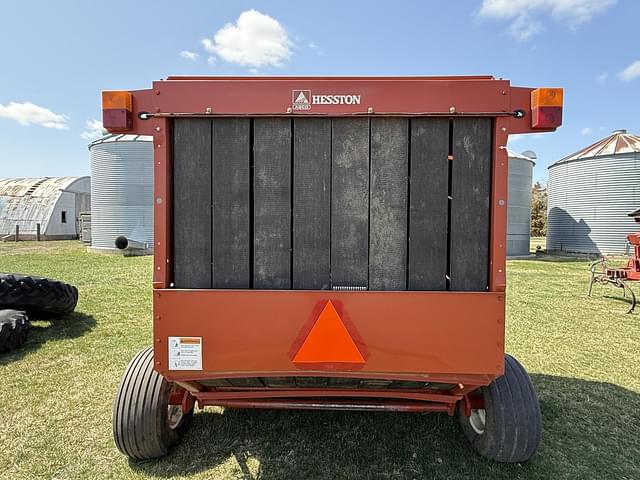 Image of Hesston 956 equipment image 4