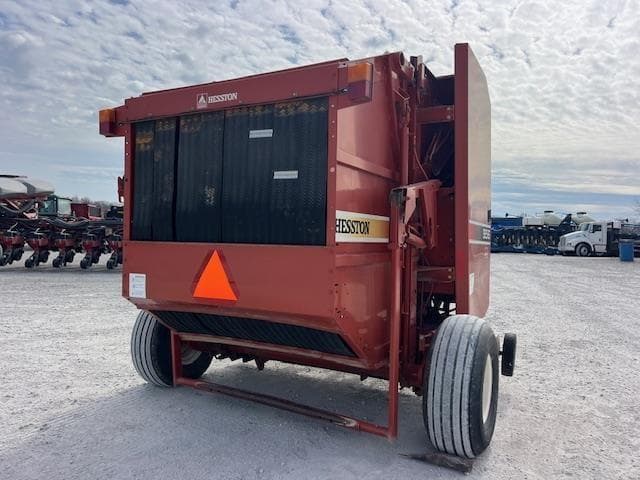 Image of Hesston 956A equipment image 3
