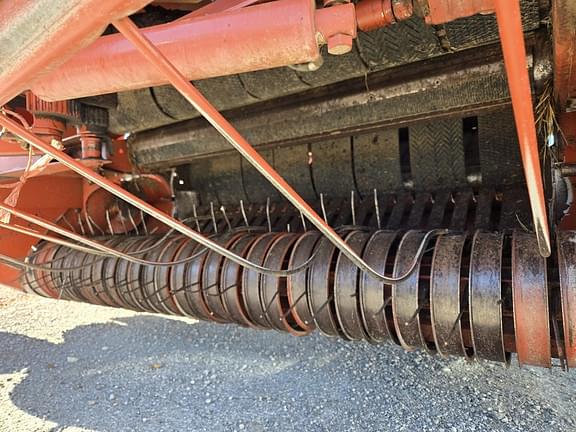 Image of Hesston 956 equipment image 4