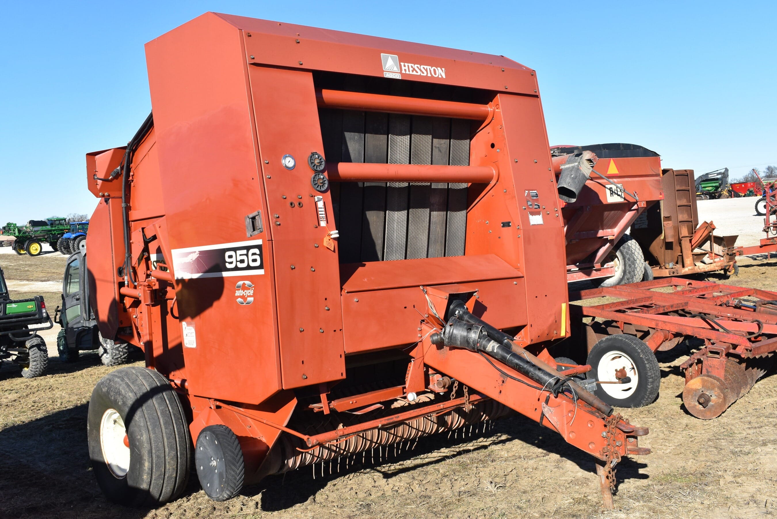 2004 Hesston 956A Equipment Image0