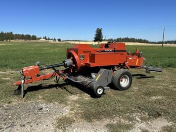 Main image AGCO Hesston 7120
