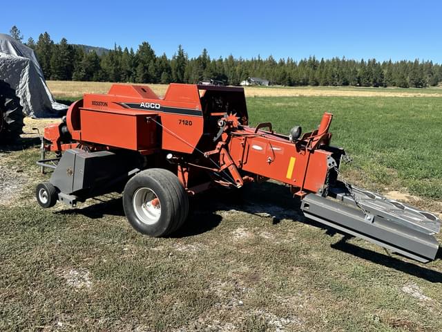 Image of AGCO Hesston 7120 equipment image 3
