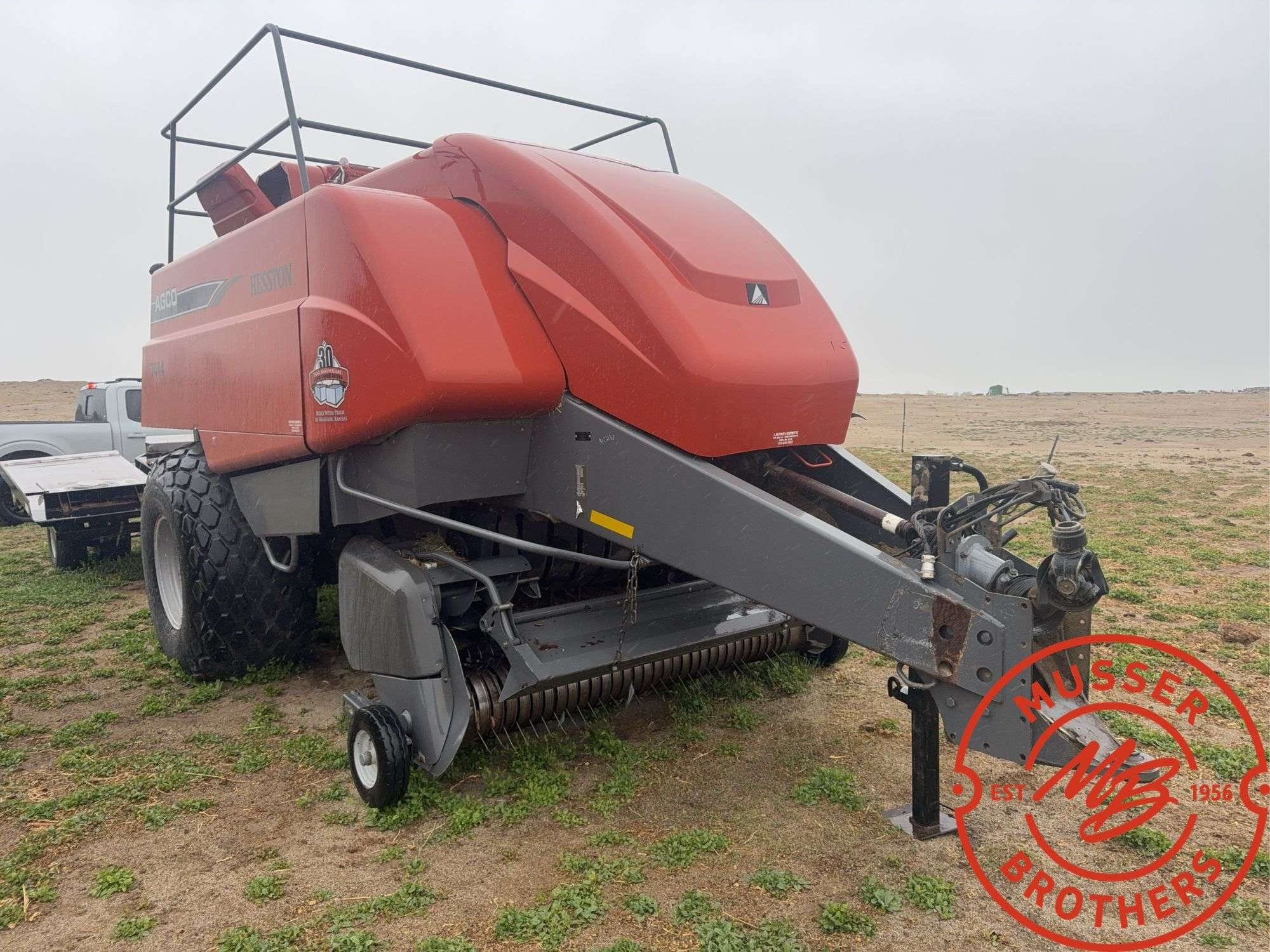 AGCO 7444 Equipment Image0