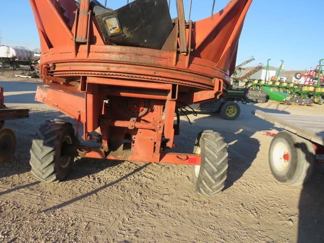 Image of Hesston BP25 equipment image 2