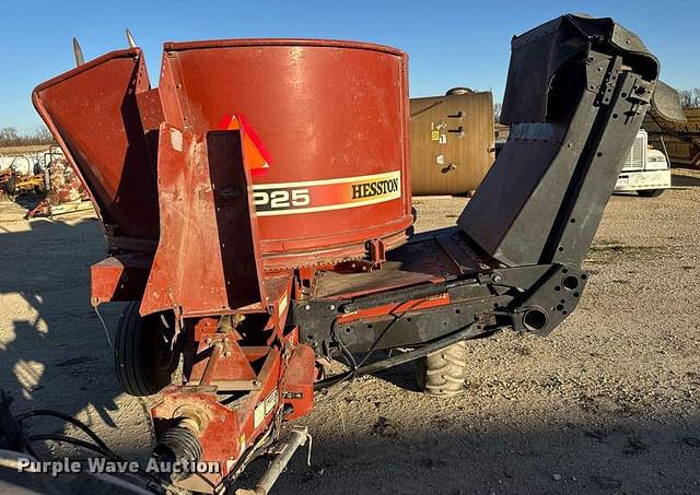 Image of Hesston BP25 equipment image 1