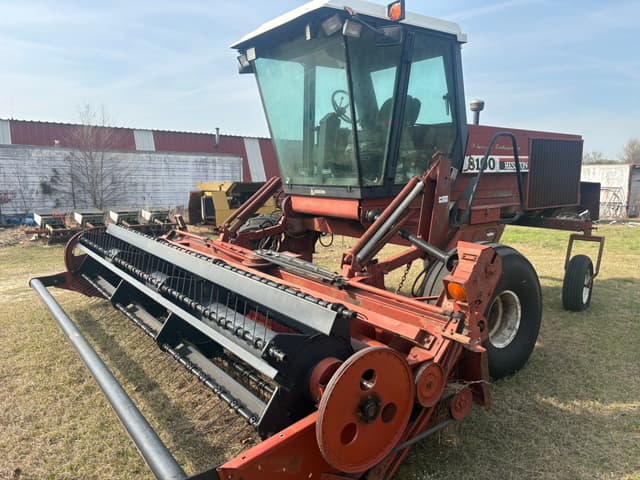 Image of Hesston 8100 equipment image 4