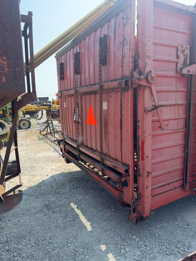 Image of Hesston Stakhand 30 equipment image 3