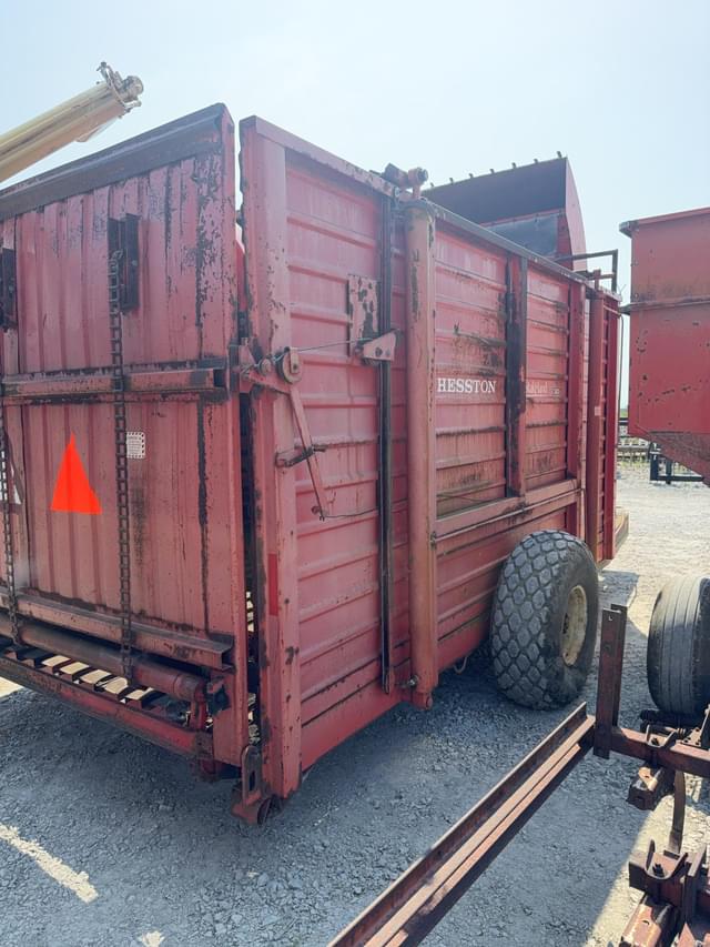 Image of Hesston Stakhand 30 equipment image 2