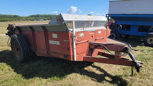 Image of Hesston S235 equipment image 2