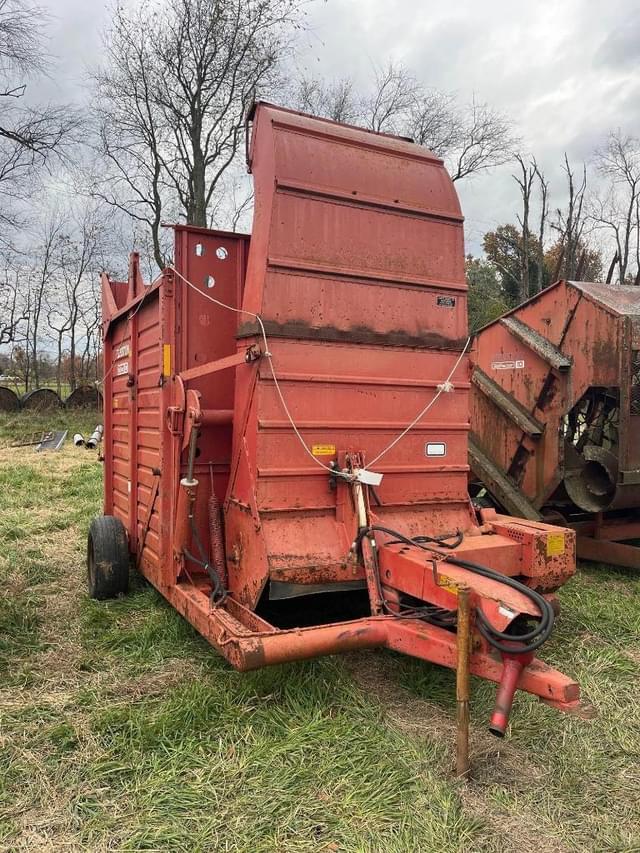 Image of Hesston Stakhand 10 equipment image 1