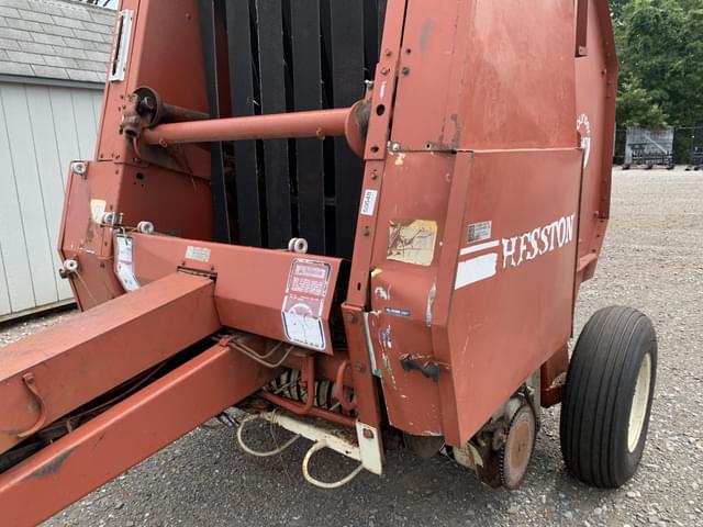 Image of Hesston 5540 equipment image 3