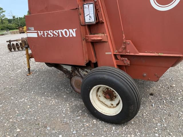 Image of Hesston 5540 equipment image 1