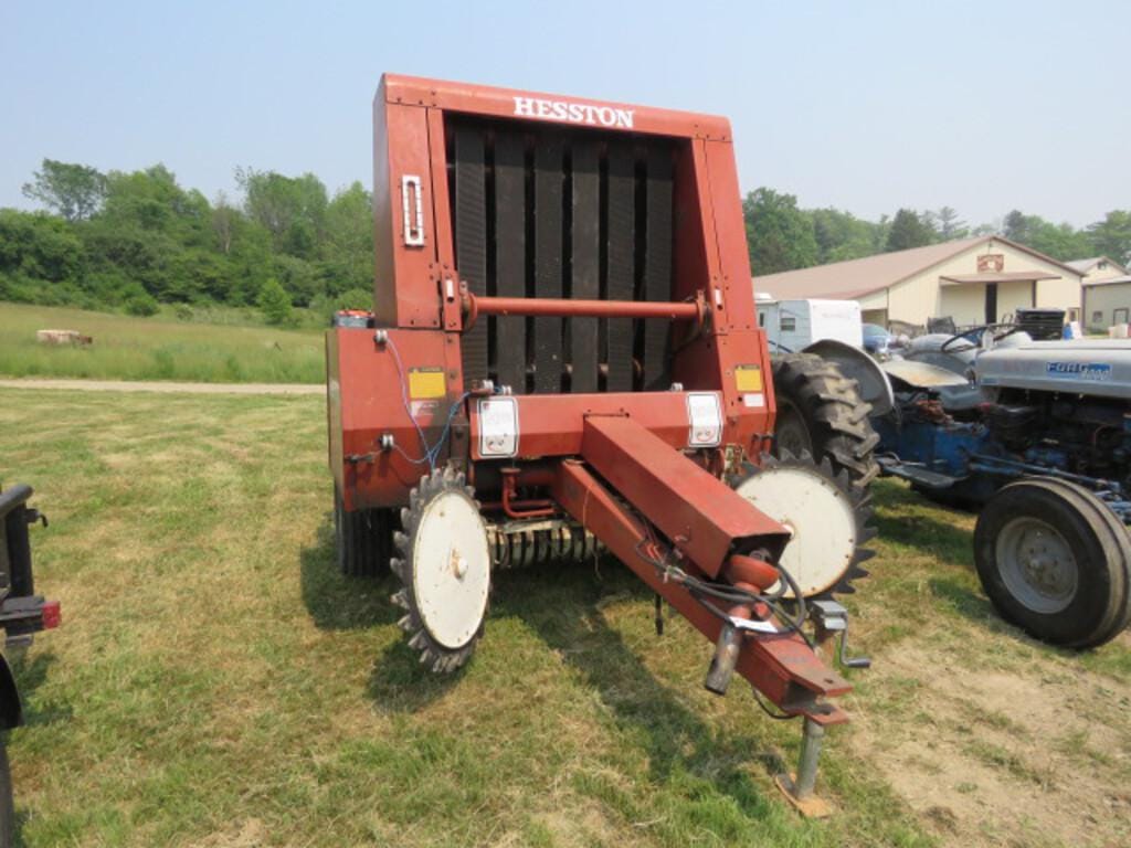 Main image Hesston 5540