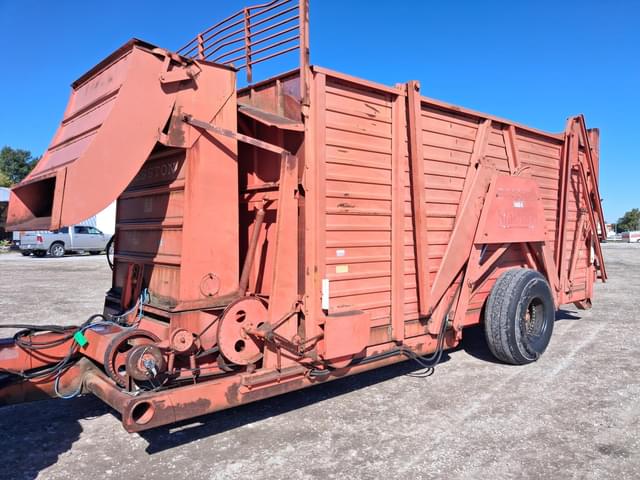Image of Hesston SH60A equipment image 2