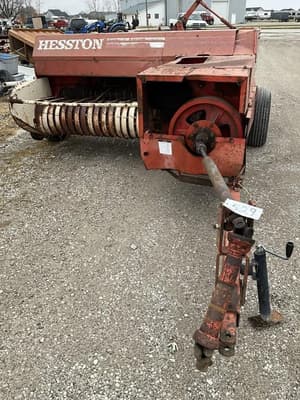Hesston 4500 Image