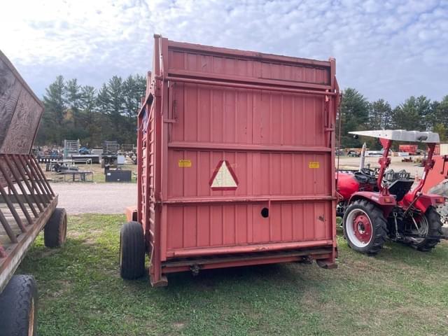 Image of Hesston Stakhand 10 equipment image 4