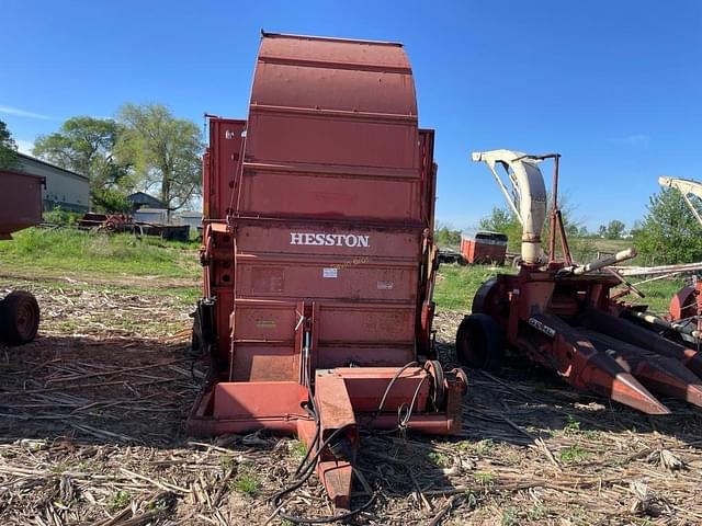 Image of Hesston Stakhand 10 equipment image 1