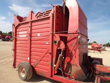 Main image Hesston Stakhand 10