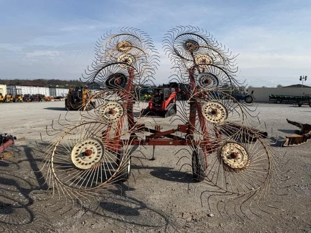 Image of Hesston V10 equipment image 4