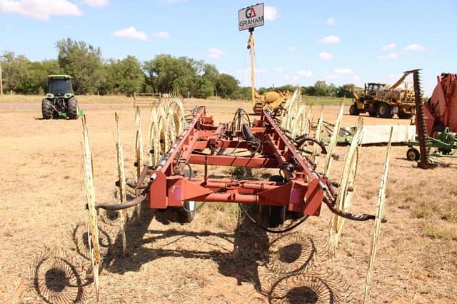 Image of Hesston 3991 equipment image 2