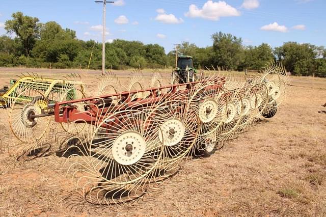 Image of Hesston 3991 equipment image 1