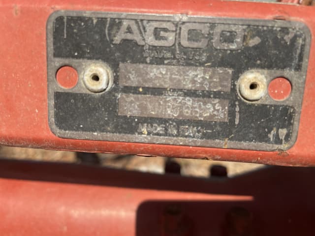 Image of Hesston 3717 equipment image 1