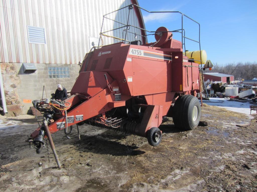 Main image Hesston 4755