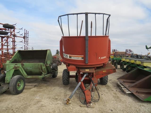 Image of Hesston BP25 equipment image 1