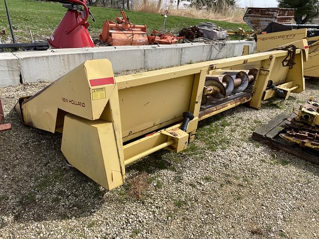 Image of New Holland 974 equipment image 3