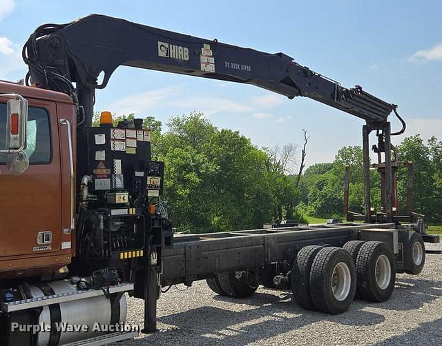 Image of Hiab 335K equipment image 4