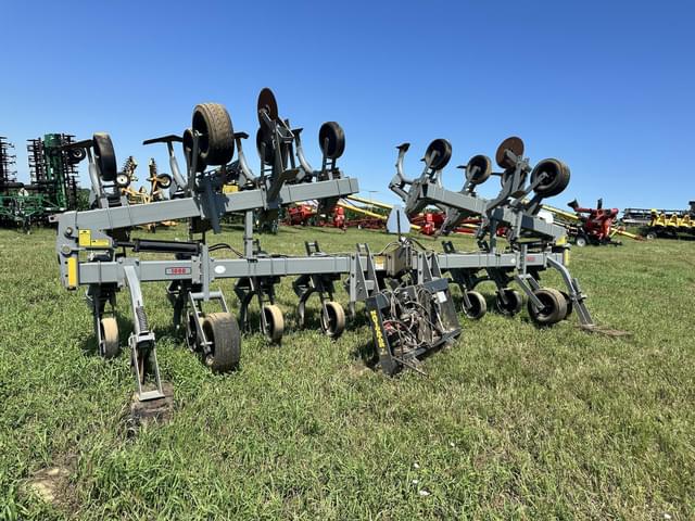 Image of Hiniker 1000 equipment image 1