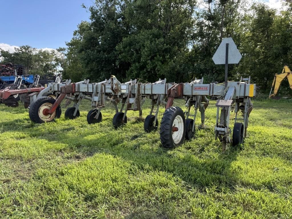 Hiniker 1000 Equipment Image0